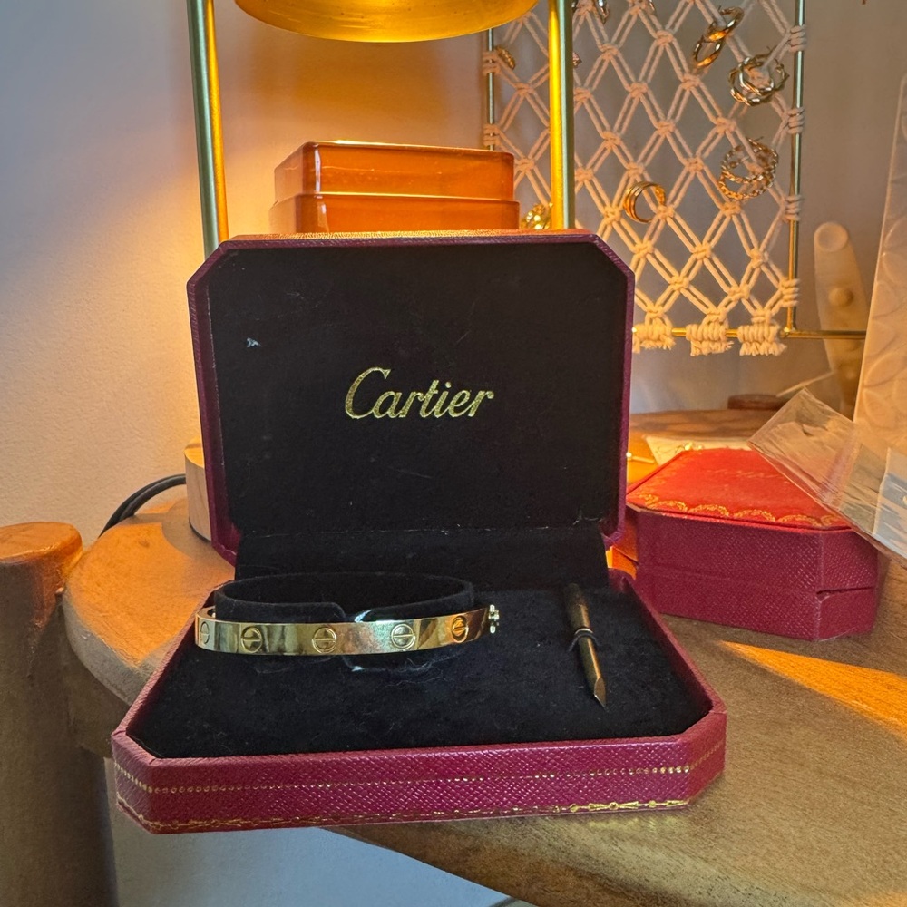 Cartier Gold Women’s Bracelet with Screw Motif
